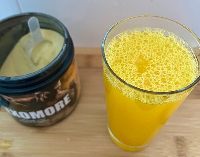 Polvo Flexomore con zumo de naranja